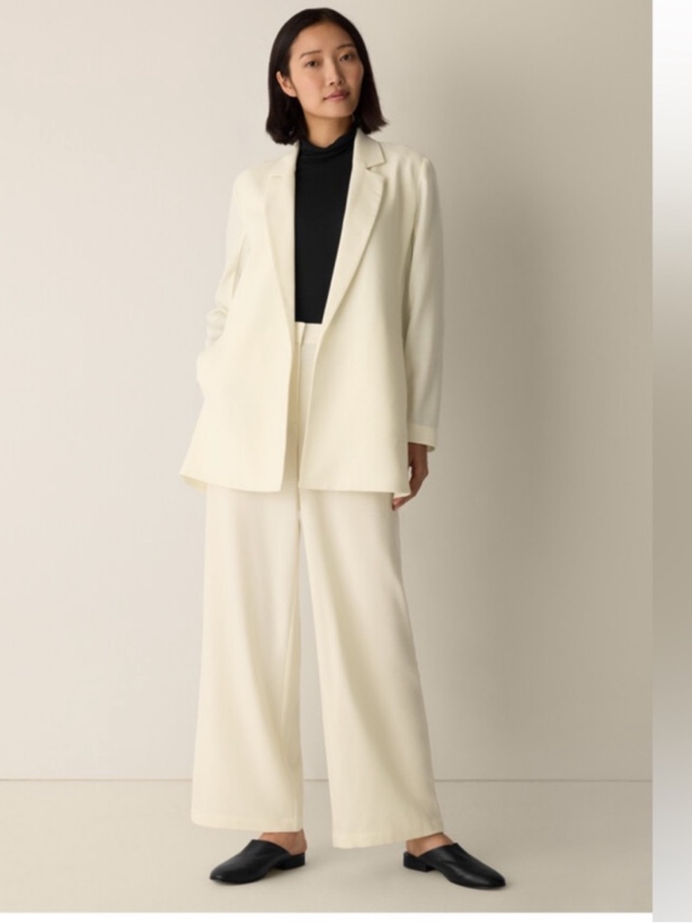 NWT Eileen Fisher Stretch Wool
Crepe Long Blazer - Picture 5 of 5